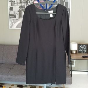 Vintage long sleeved black dress. Size 10.